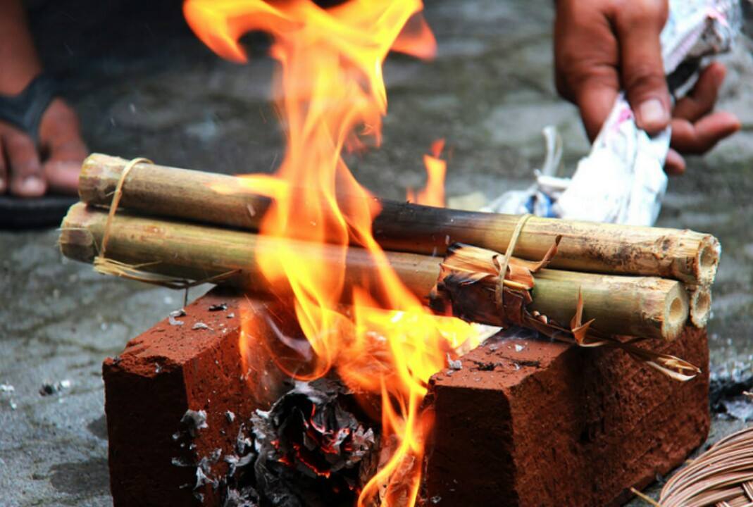 Penimpug adalah salah satu sarana penting dalam ritual ngulapin bagi umat HIndu Bali.