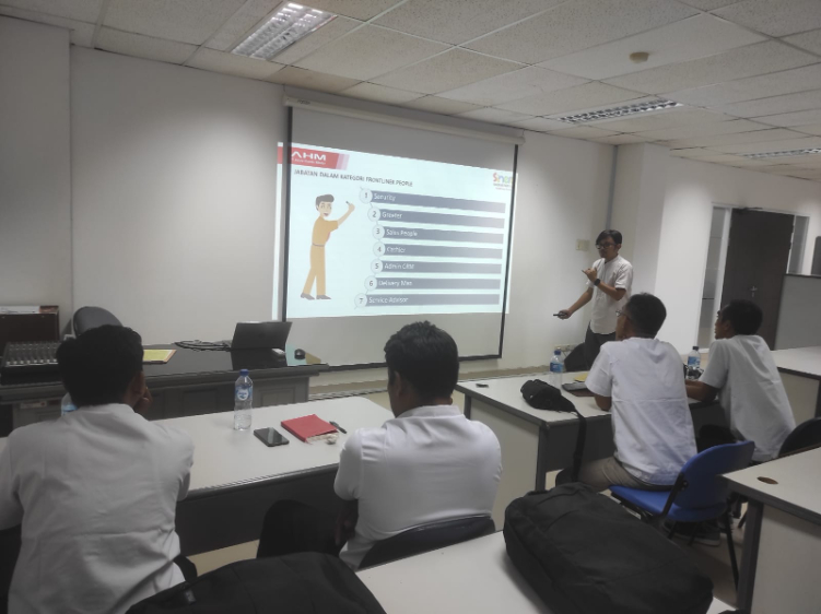 Astra Motor Bali mengadakan TFT kepada SMK Mitra Binaan dalam penerapan  kurikulum Merdeka