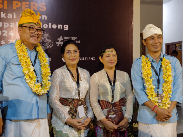 Persembahyangan paket Sugawa-Suardana di Pura Yeh Ketipat hingga Pura Pejenengan Panji