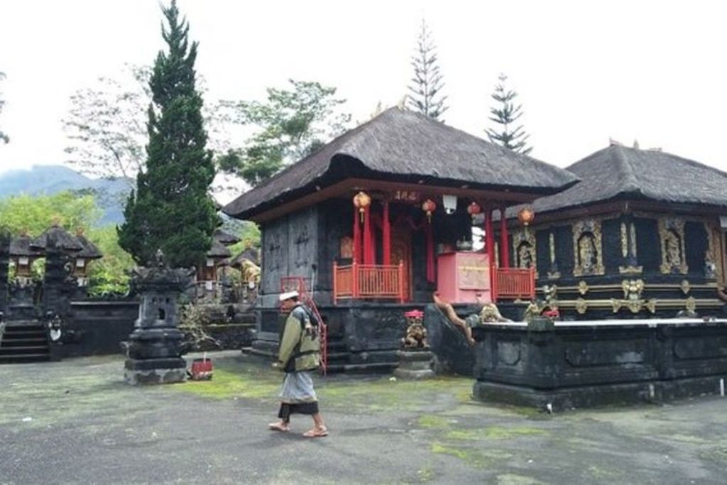 Pura Bukit Mentik di Desa Adat Batur, Kintamani, Bangli, Bali.