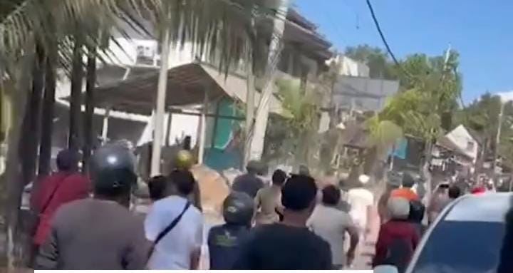 Beredar video detik-detik WNA diamuk massa di Gianyar usai diduga terlibat perampokan