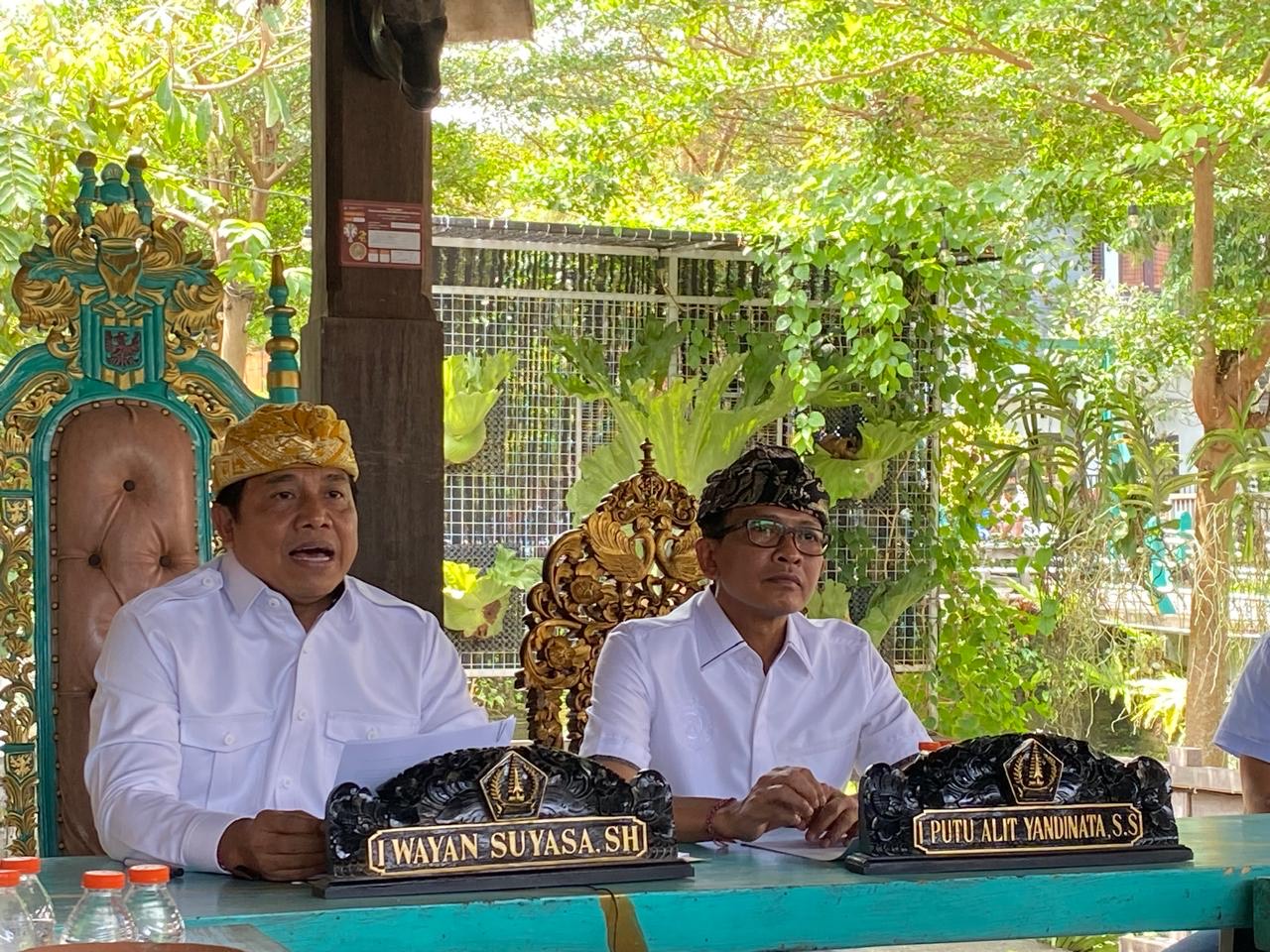 Bapaslon Suyadinata saat memberikan tanggapan di Abiansemal, Selasa (3/9).