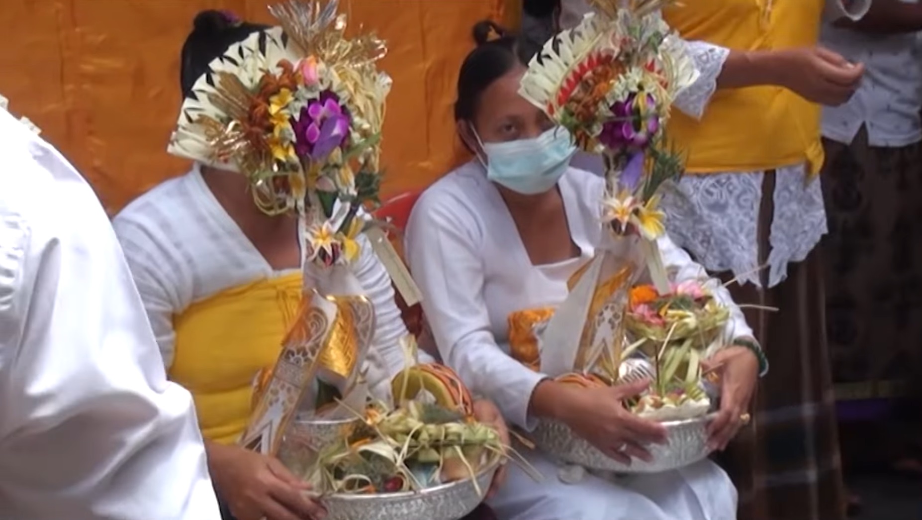 Penggunaan Puspa Lingga dalam upacara Atma Wedana