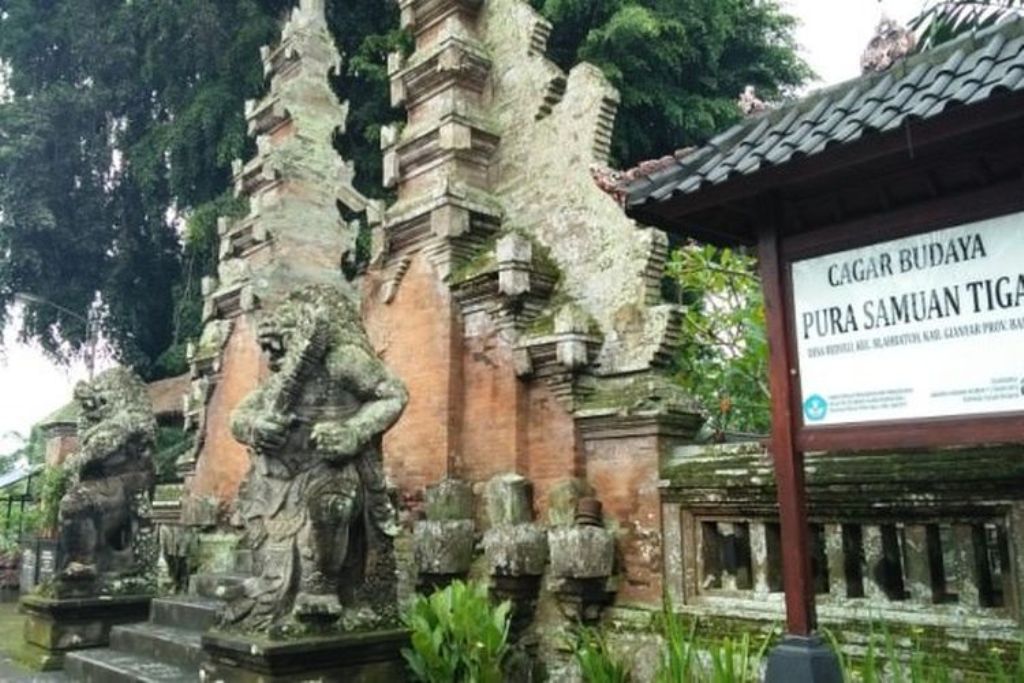 Pura Samuan Tiga, tempat penting umat Hindu Bali di Gianyar.