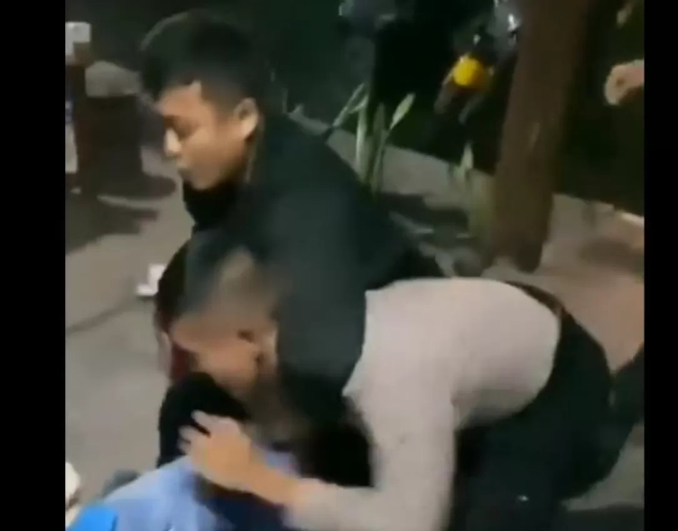Keributan oknum siswa taruna akpol dengan pengasuhnya