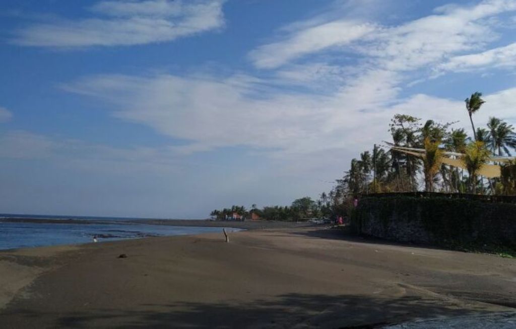 Pantai Saba di Desa Saba, Gianyar, Bali