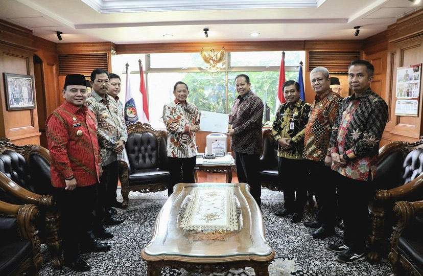DIPERPANJANG: Pertemuan Pj Gubernur Bali Mahendra Jaya dengan Kemendagri, menjelaskan perpanjangan soal masa jabatan dan beberapa proyek.