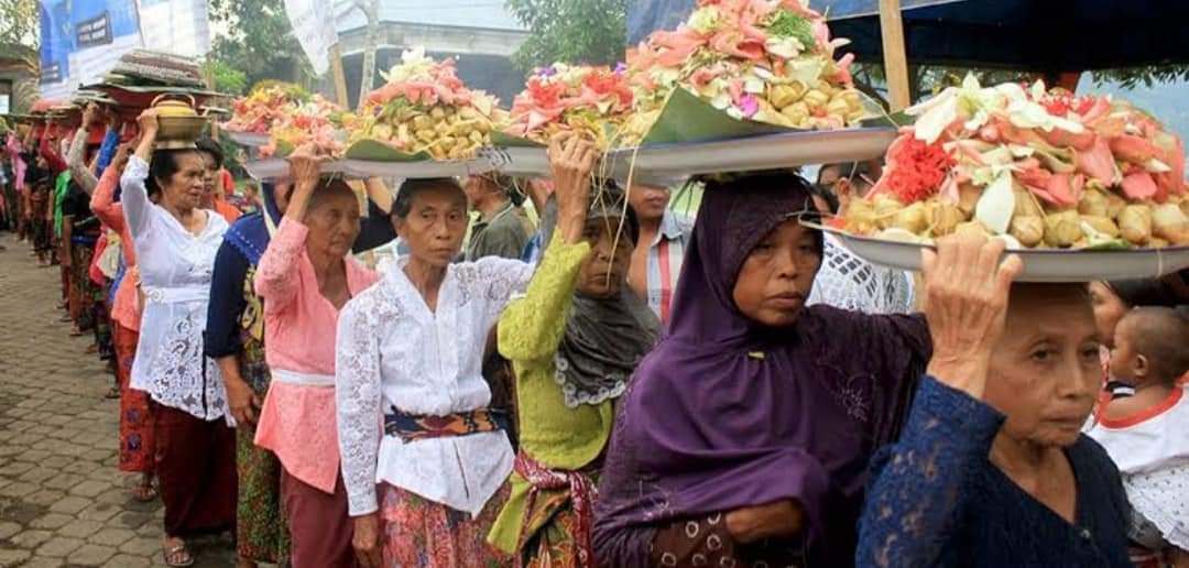 Pura Bukit di Desa Bukit Karangasem sebagai jejak toleransi antara Hindu dan Islam atas hubungan Kerajaan Karangasem dengan Etnis Sasak Lombok