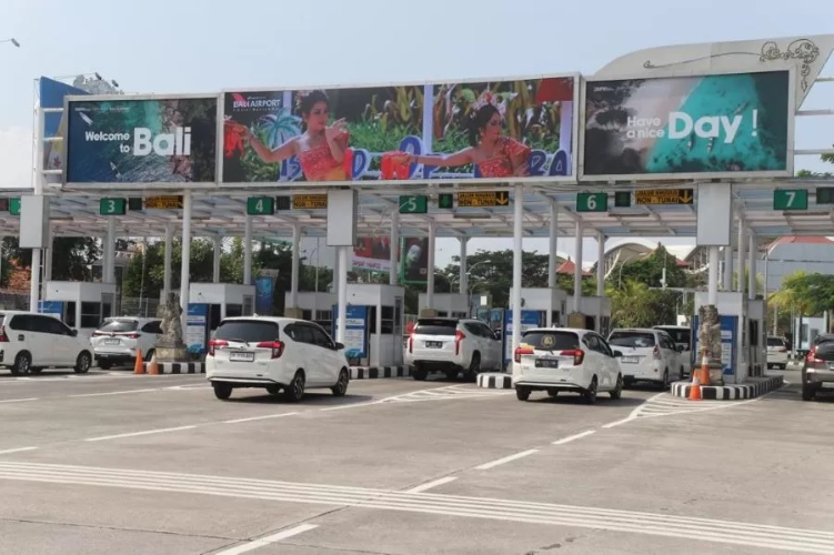 PT Angkasa Pura berlakukan tarif parkir terbaru di Bandara Ngurah Rai