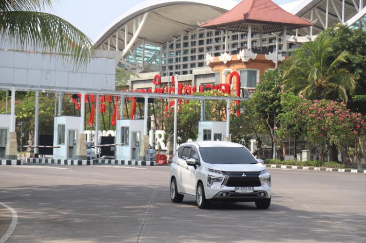 Penyesuaian tarif kendaraan masuk Bandara Internasional I Gusti Ngurah Rai Bali