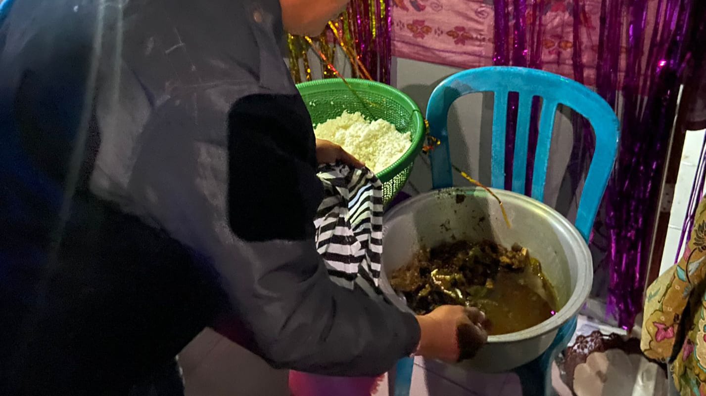 Sisa daging anjing di pesta ulang tahun di Tabanan.