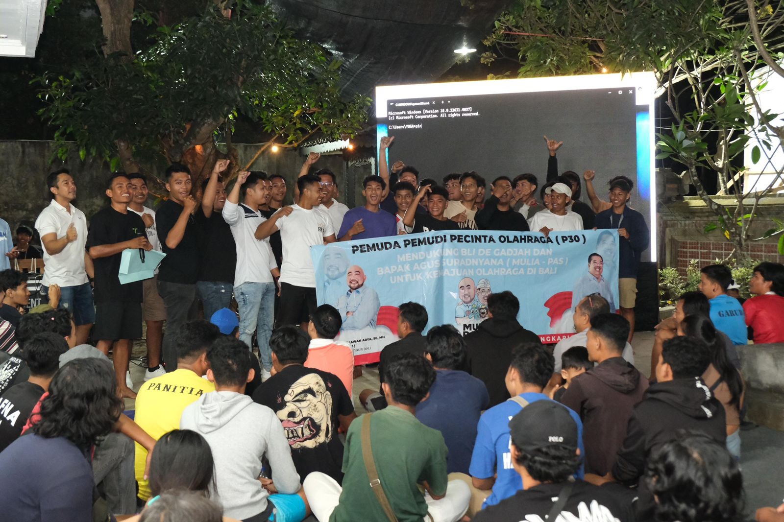 DUKUNGAN: Deklarasi dukungan Pemuda-pemudi Pecinta Olahraga (P3O) kepada pasangan calon gubernur dan wakil gubernur Bali, Mulia-PAS.
