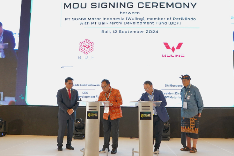 PT SGMW Motor Indonesia (Wuling) menandatangani Nota Kesepahaman (MoU) dengan PT Bali-Kerthi Development Fund Ventura (BDF)