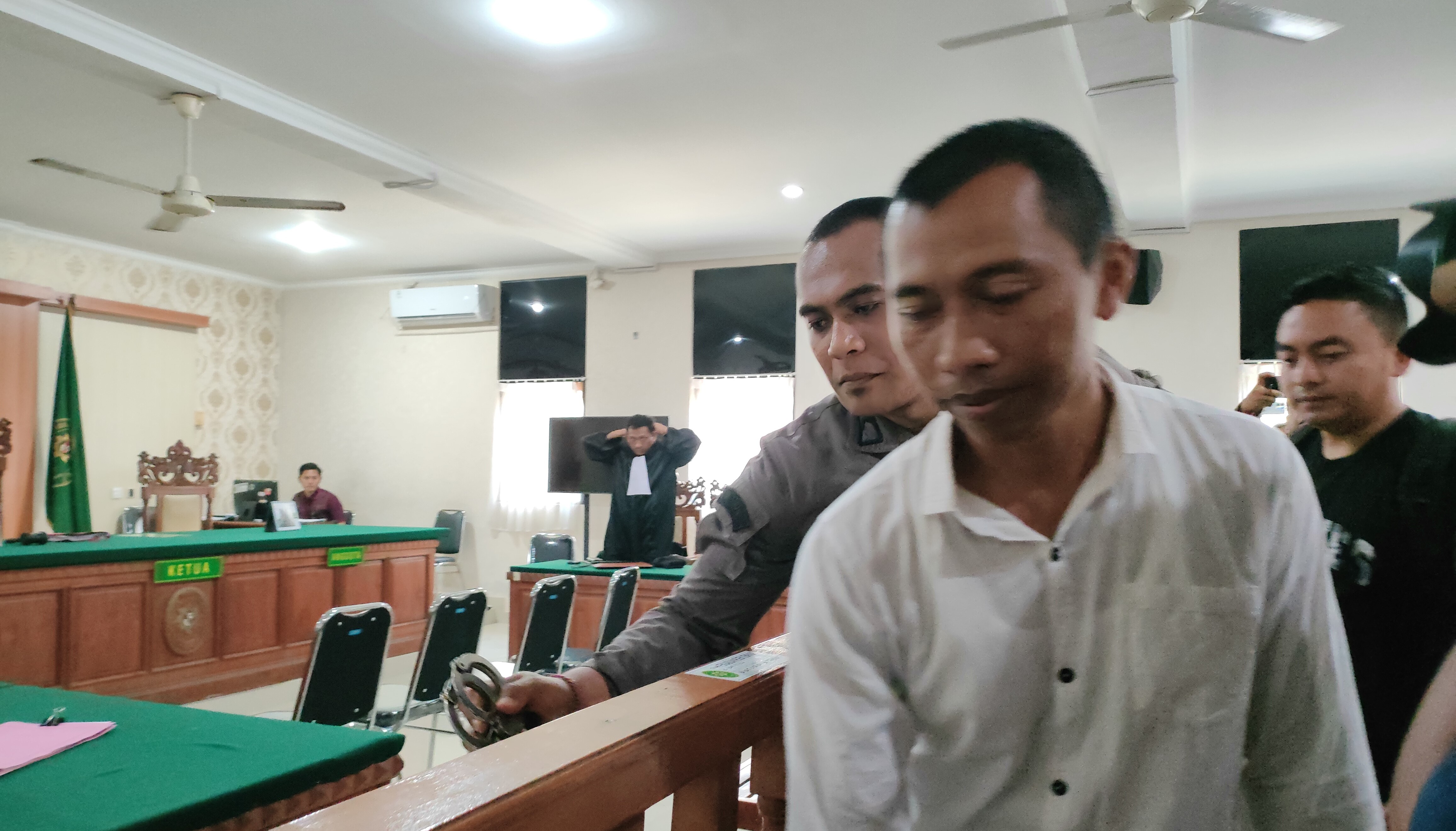 I Nyoman Sukena, warga Desa Bongkasa, Kabupaten Badung, Bali yang terjerat kasus landak menjadi tahanan rumah mulai Kamis (12/9/2024).