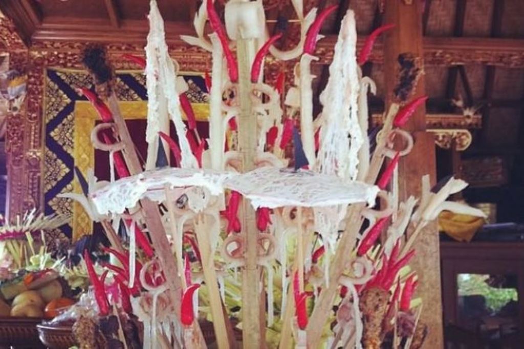 Sate Renteng digunakan dalam upacara Hindu Bali