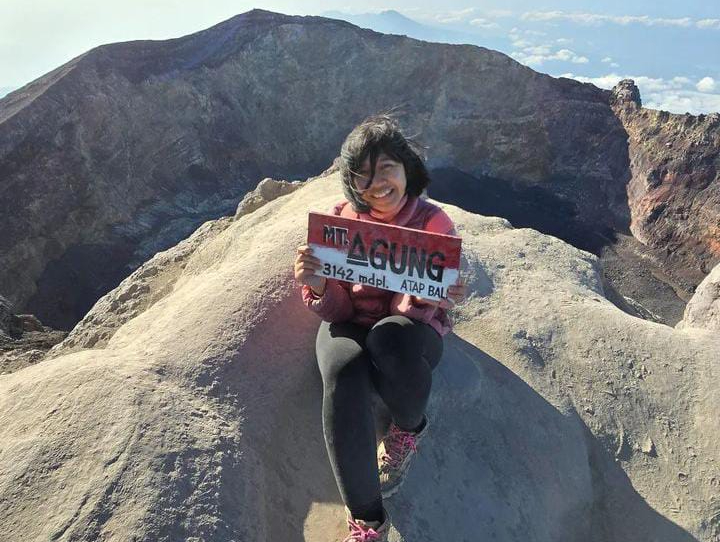 Desak Made Putri Swasti dikenal sebagai sosok yang penuh canda tawa dan baik hati