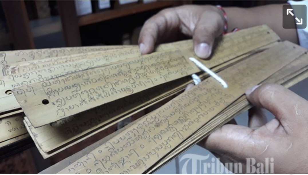 LONTAR: Lontar Dharmaning Usada menjadi acuan bagi para penyembuh atau balian di Bali untuk mendiagnose pasiennya terutama terkait langkah kaki.