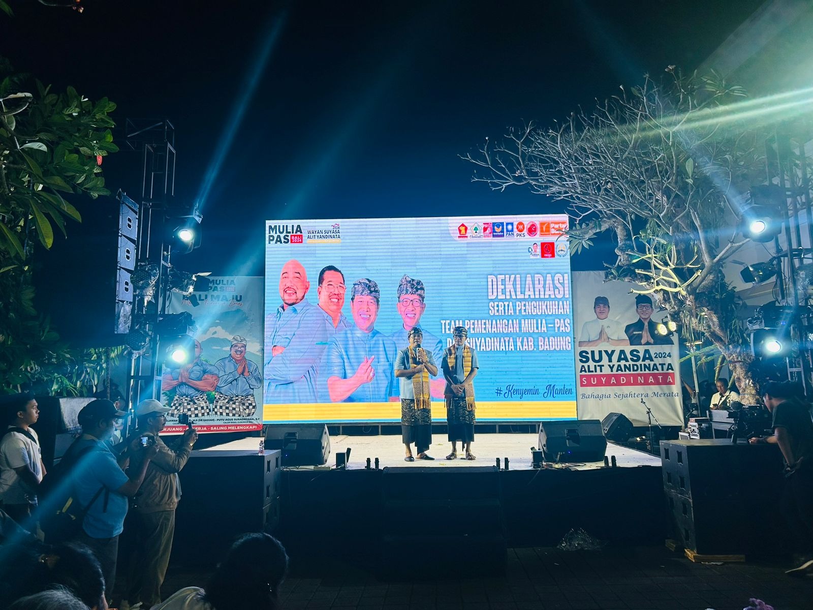 DEKLARASI: Bapaslon Suyadinata menghadiri deklarasi di kediaman Ketua DPC Partai Gerindra Kabupaten Badung, di Kuta Selatan, Senin (16/9).