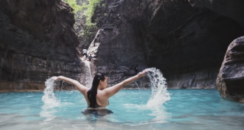 Air terjun waimarang yang ada di kawasan Sumba Timur.