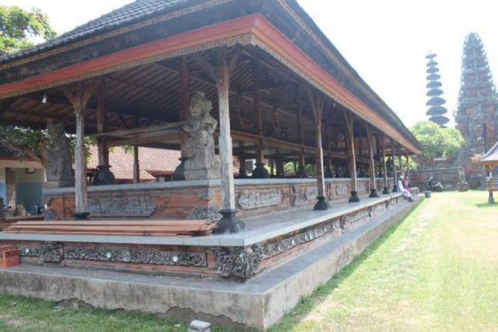 Bale Agung Desa Pakraman Bedha di Tabanan, Bali