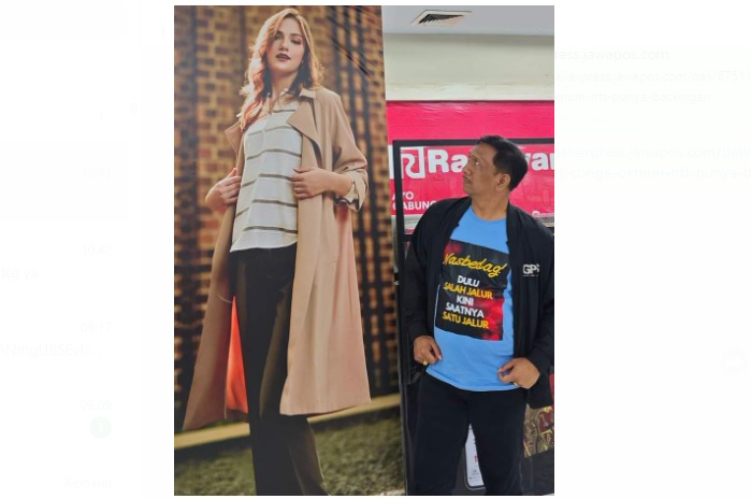 Gede Pasek Ssuardika menggunakan Kaos yang mengundang kontroversial warganet