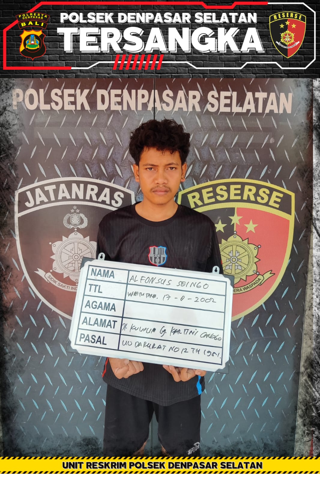 HUKUM: Alfonsus diproses hukum karena membawa senjata tajam, sementara 13 orang lainnya dipulangkan karena bentrokan belum terjadi. (Bali Express/Humas Polresta Denpasar)