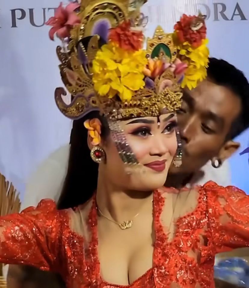 STIGMA: Viral video yang menunjukkan seorang penari Joged Bumbung mendapatkan perlakuan tak sopan