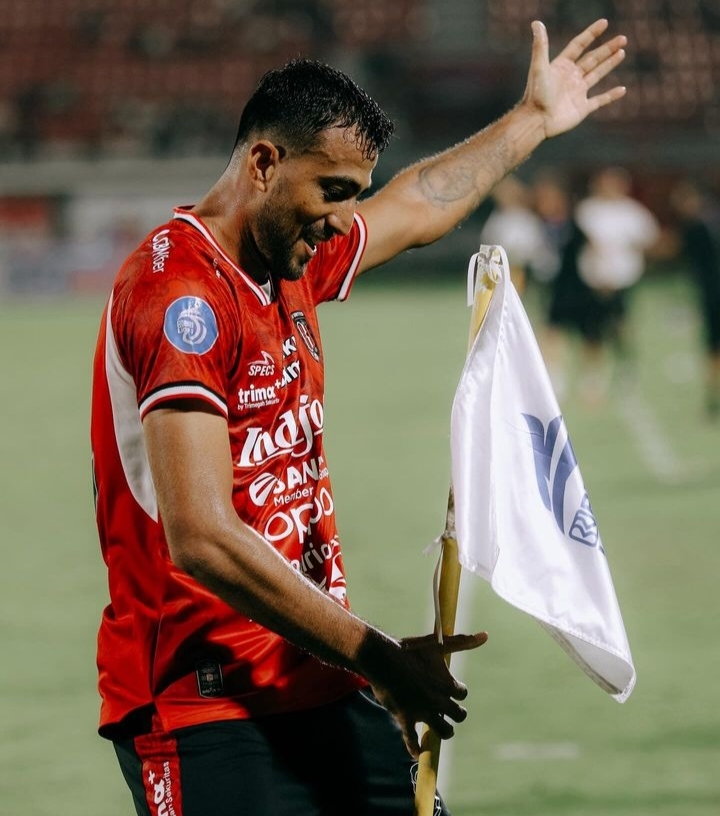 Striker Bali United, Everton Nascimento menjadi pahlawan kemenangan timnya setelah mencetak gol di menit akhir saat melawan Barito Putera di pekan ke-7 Liga 1 2024/2025, Jumat 27 September 2024.