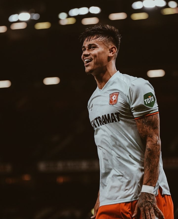 Pemain FC Twente keturunan Indonesia, Mees Hilgers