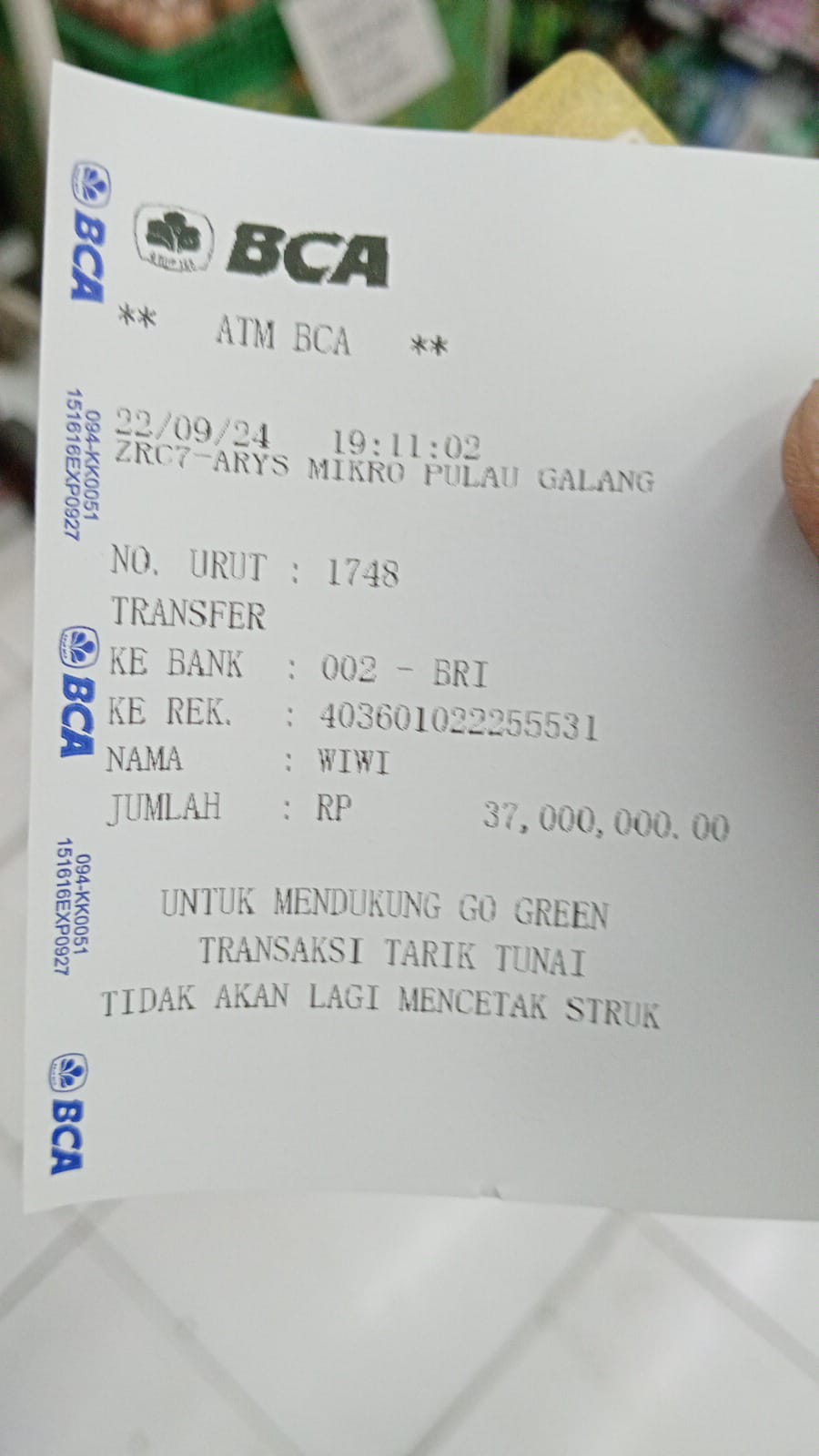 Bukti transfer DP pembelian mobil APV senilai Rp 37 juta yang dialami korban Made Edy Karisma