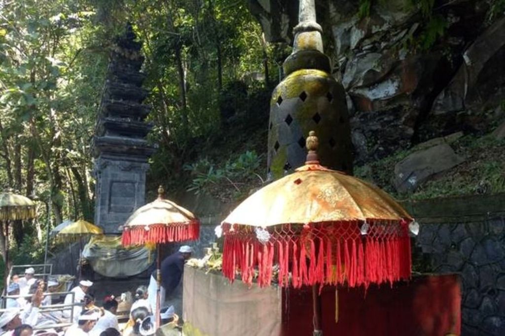 Pura Dasar Bhuwana Siwa Budha Amerta Jati, Desa Tajun, Kecamatan Kubutambahan, Bali.