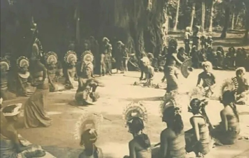SUMERTA:  Kesenian janger sebagai warisan leluhur di Desa Sumerta. Sumber prasasti menyebutkan bahwa Desa Sumerta awalnya bernama Wongaya.