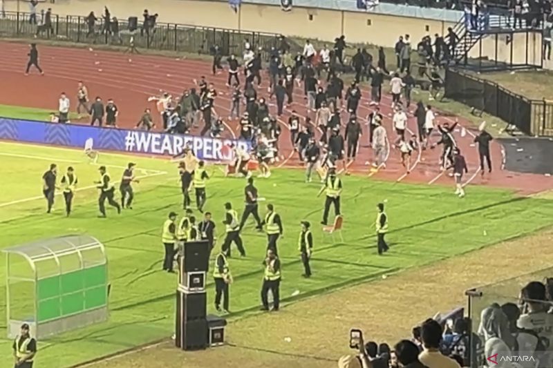 Situasi usai pertandingan Persib Bandung vs Persija di Stadion Si Jalak Harupat.