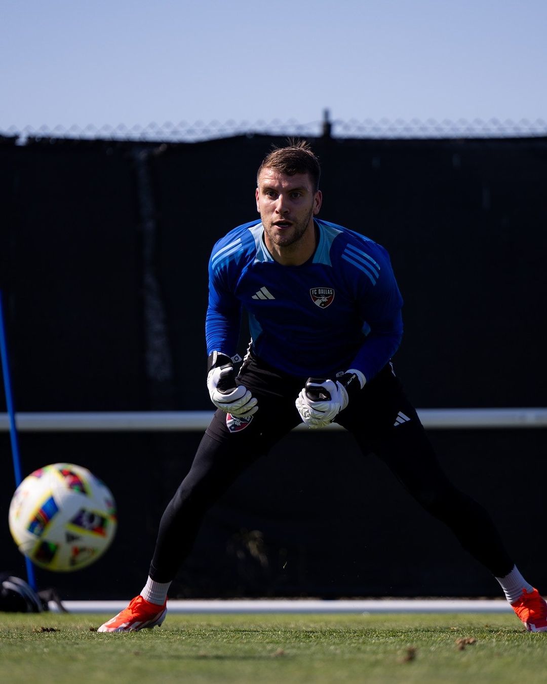 Maarten Paes kembali berlatih bersama FC Dallas.