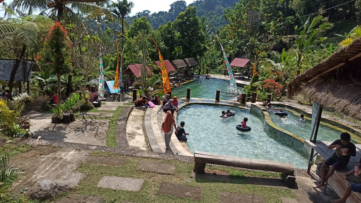 Air Terjun Jembong di Desa Ambengan, Kecamatan Sukasada, Buleleng yang kini menjadi destinasi wisata