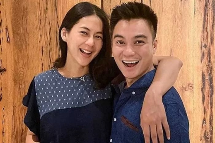 Kisah cinta Baim Wong dan Paula Verhoeven dimulai dengan cara yang cukup unik.