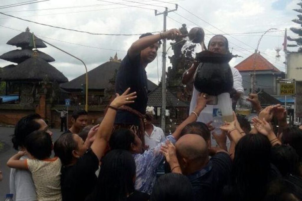 Tradisi Hindu Bali, Meyeh Dangdang