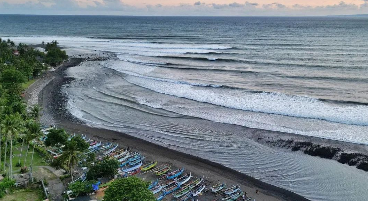 Pantai Medewi di Jembrana, Bali