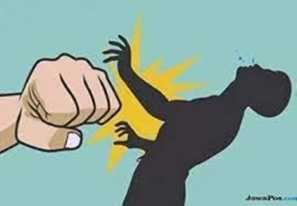 DIKEROYOK : (Ilustrasi) Seorang sopir truk dianiaya oknum yang mengaku anggota dan wartawan saat melintas di ruas Jalan Raya Denpasar-Gilimanuk, Kamis (10/10/2024) malam.