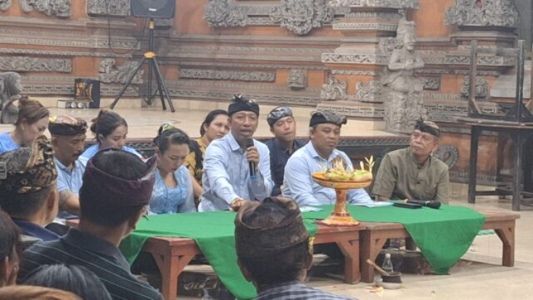 Kampanye tatap muka terbatas, paslon bupati dan wakil bupati Tabanan nomor urut 1, I Nyoman Mulyadi dan I Nyoman Ardika di Banjar Jagasatru, Desa/Kecamatan Kediri