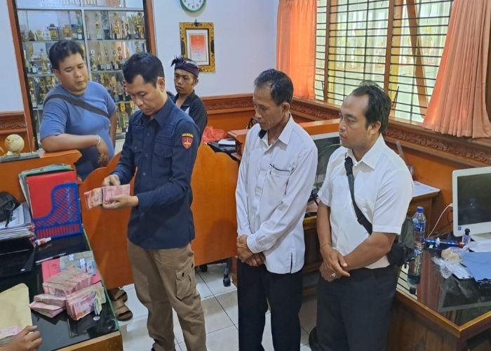 AWK Dukung Penggeledahan Kejari di SMK Negeri 1 Klungkung
