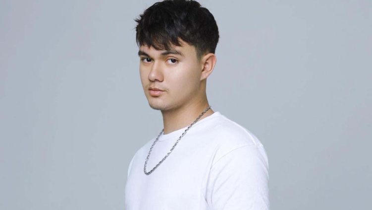 Nyoman Paul rilis lagu Tunggu Apa Lagi