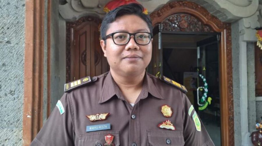 Kasis Pidana Umum Kejari Tabanan Ngurah Wahyu Resta bicara soal pengeroyokan di Desa Nyambu, Kecamatan Kediri, Kabupaten Tababan, Bali.