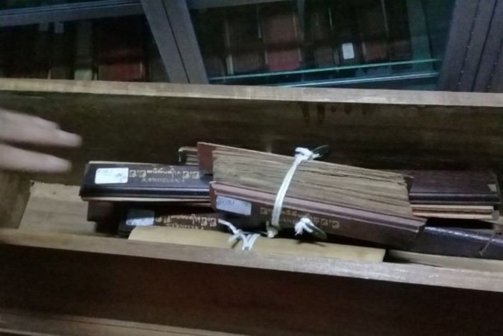 Lontar Usada Cetik