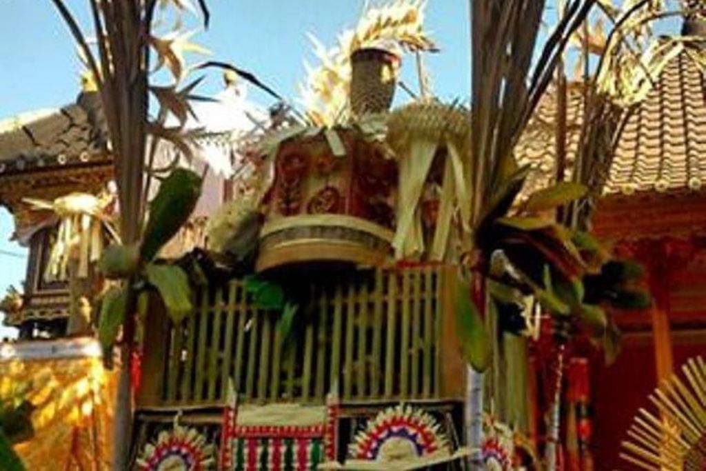 Pada Sanggah Surya Ada Biu Lalung hingga Kelukuh