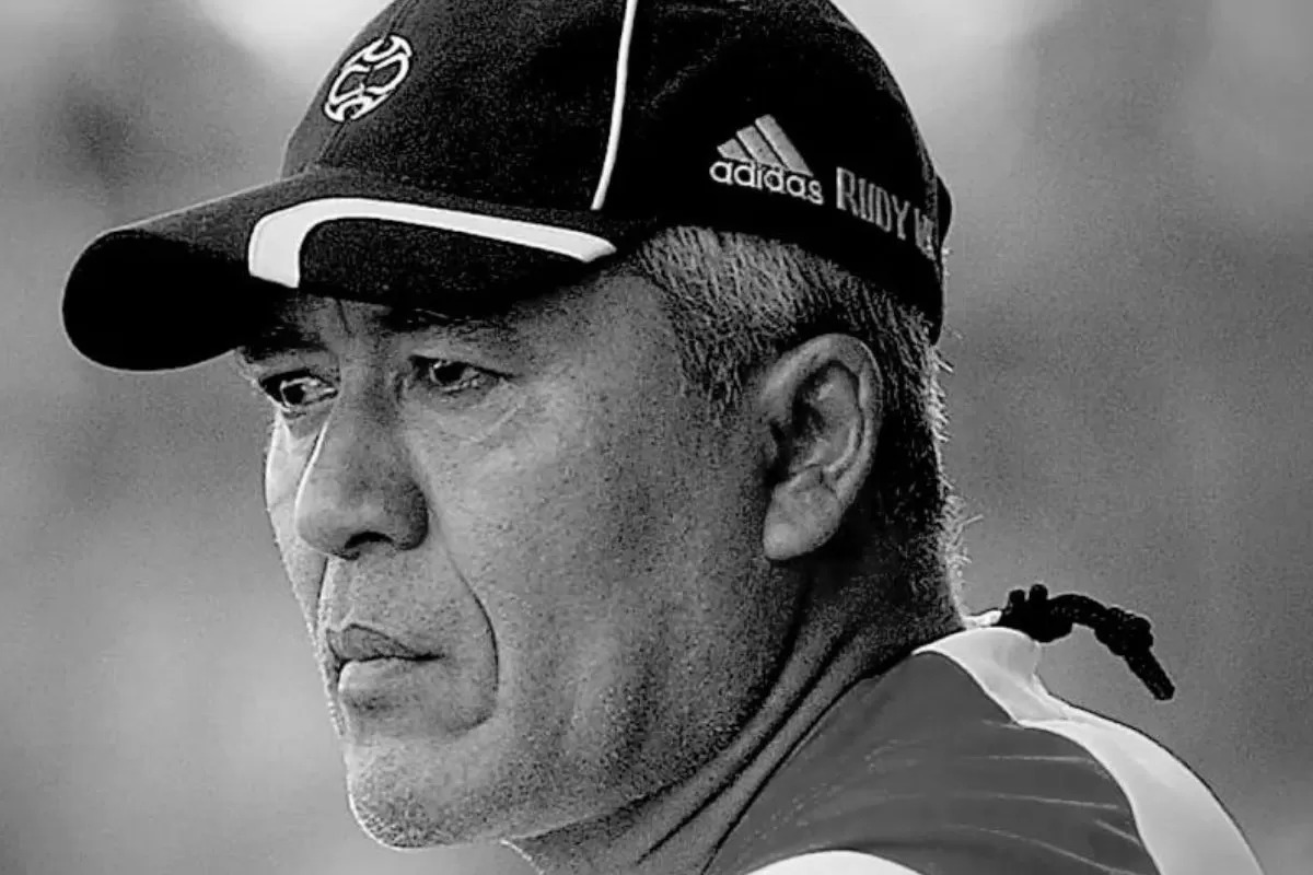 BERPULANG: Mantan pemain dan pelatih Persebaya Surabaya, Rudy William Keltjes, meninggal dunia. Rudy bersama Timnas antara lain SEA Games 1979 dan 1983.