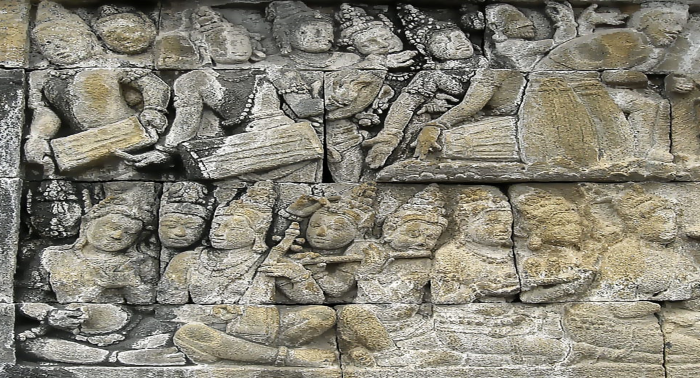 Instrumen yang terdapat pada relief di Candi Borobudur.