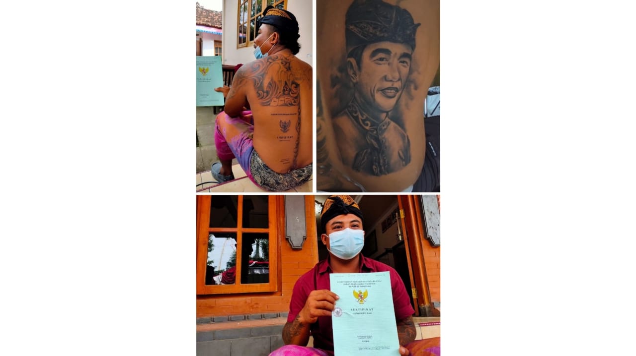 Kadek Agus Wijaya , pemuda asal Dusun Sumberbatok, Desa Sumberklampok, Kecamatan Gerokgak, Buleleng, yang memiliki tato sertifikat dan wajah Presiden ke-7, Joko Widodo.
