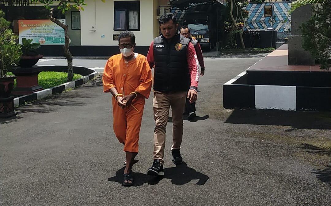 I Gusti MSA, pensiunan ASN Pemkab Bangli diduga melakukan pelecehan seksual.