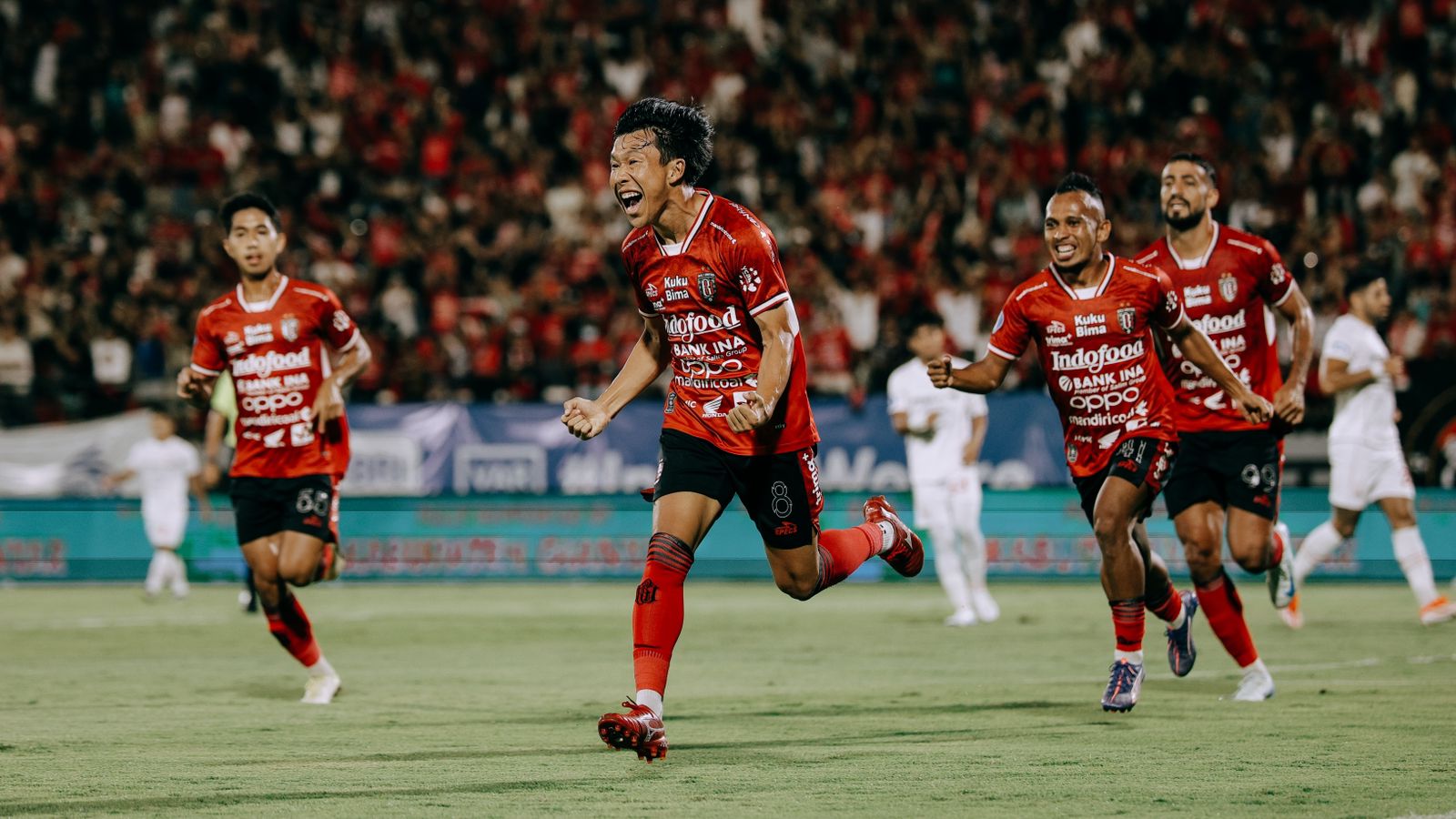 Selebrasi Mitsuru Maruoka saat mencetak gol pertama Bali United ke gawang Persis Solo di pekan ke-9 Liga 1 2024/2025 di Stadion Kapten I Wayan Dipta, Gianyar, Minggu 27 Oktober 2024.